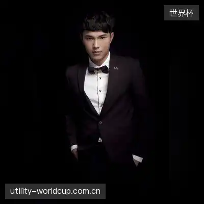柳翎